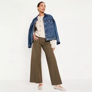 NWT Old Navy High Waist Pixie Pull On Wide Leg Pant